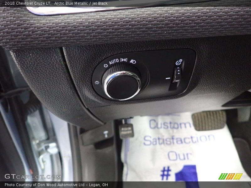 Arctic Blue Metallic / Jet Black 2018 Chevrolet Cruze LT