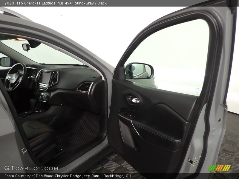 Sting-Gray / Black 2020 Jeep Cherokee Latitude Plus 4x4
