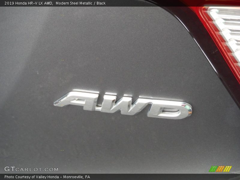 Modern Steel Metallic / Black 2019 Honda HR-V LX AWD