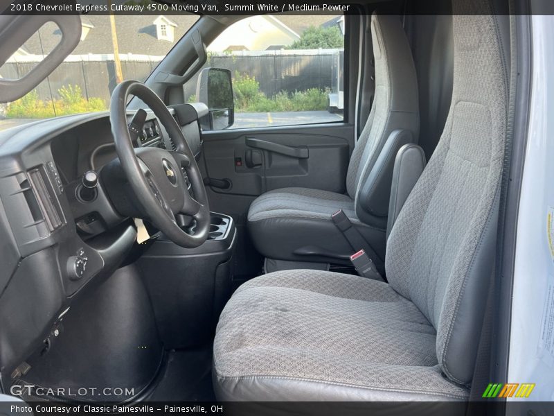 Summit White / Medium Pewter 2018 Chevrolet Express Cutaway 4500 Moving Van