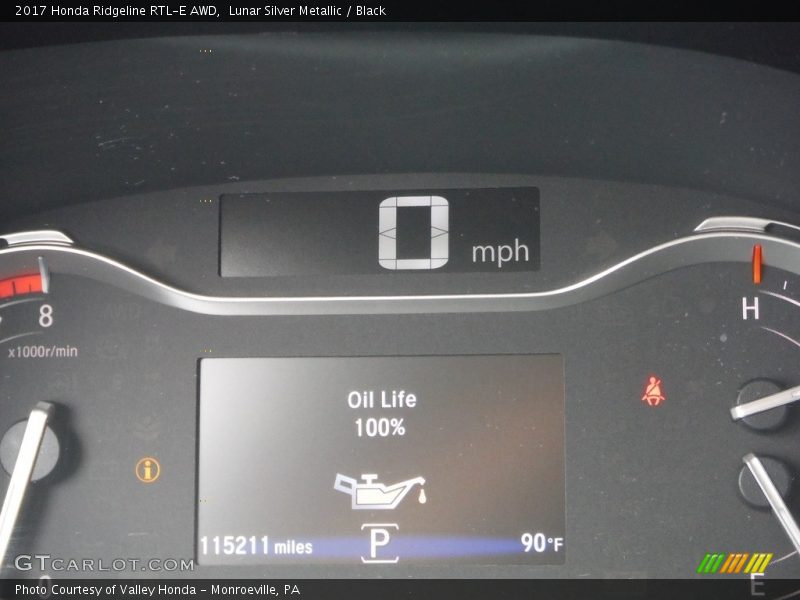 Lunar Silver Metallic / Black 2017 Honda Ridgeline RTL-E AWD