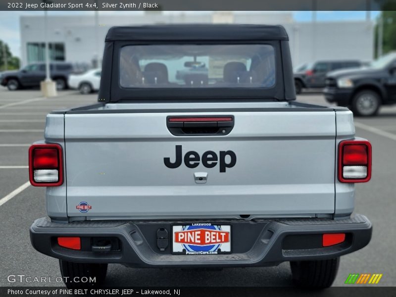 Silver Zynith / Black 2022 Jeep Gladiator Sport 4x4
