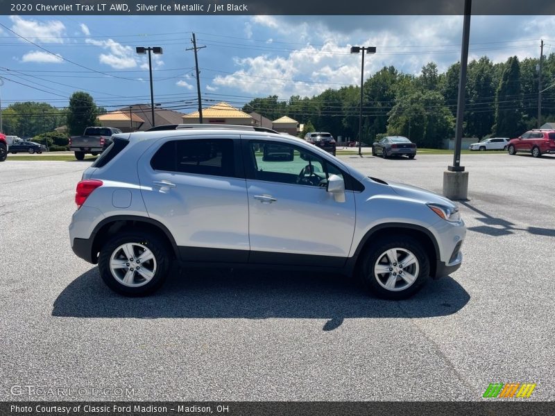 Silver Ice Metallic / Jet Black 2020 Chevrolet Trax LT AWD