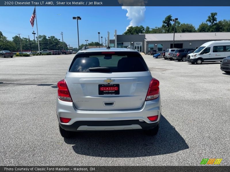 Silver Ice Metallic / Jet Black 2020 Chevrolet Trax LT AWD