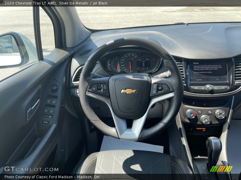 Silver Ice Metallic / Jet Black 2020 Chevrolet Trax LT AWD