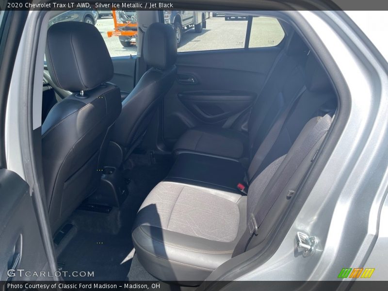 Silver Ice Metallic / Jet Black 2020 Chevrolet Trax LT AWD