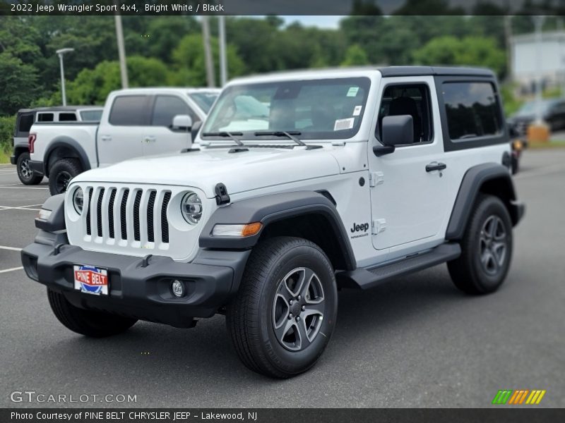 Bright White / Black 2022 Jeep Wrangler Sport 4x4