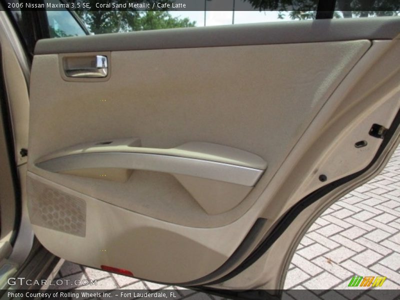 Coral Sand Metallic / Cafe Latte 2006 Nissan Maxima 3.5 SE