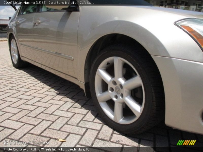 Coral Sand Metallic / Cafe Latte 2006 Nissan Maxima 3.5 SE