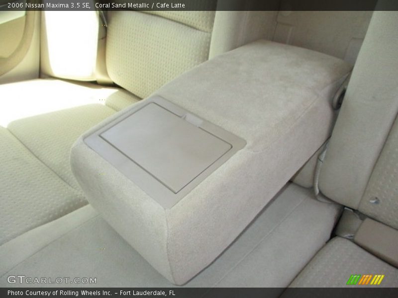 Coral Sand Metallic / Cafe Latte 2006 Nissan Maxima 3.5 SE