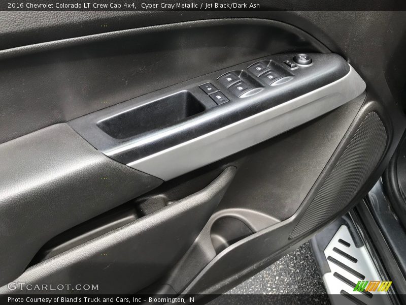Door Panel of 2016 Colorado LT Crew Cab 4x4