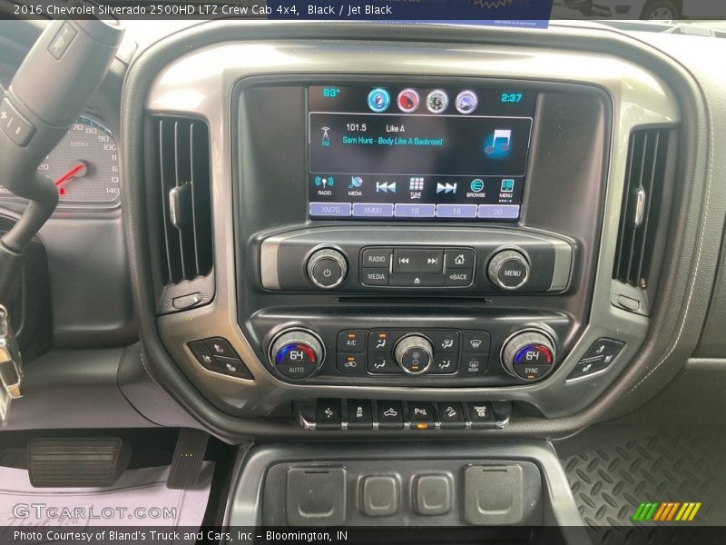 Controls of 2016 Silverado 2500HD LTZ Crew Cab 4x4