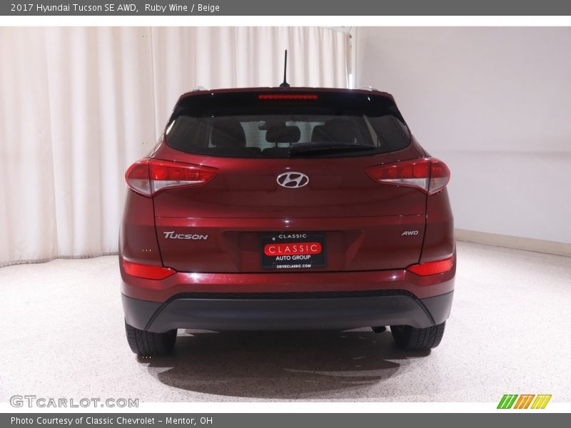 Ruby Wine / Beige 2017 Hyundai Tucson SE AWD