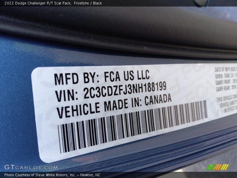Frostbite / Black 2022 Dodge Challenger R/T Scat Pack