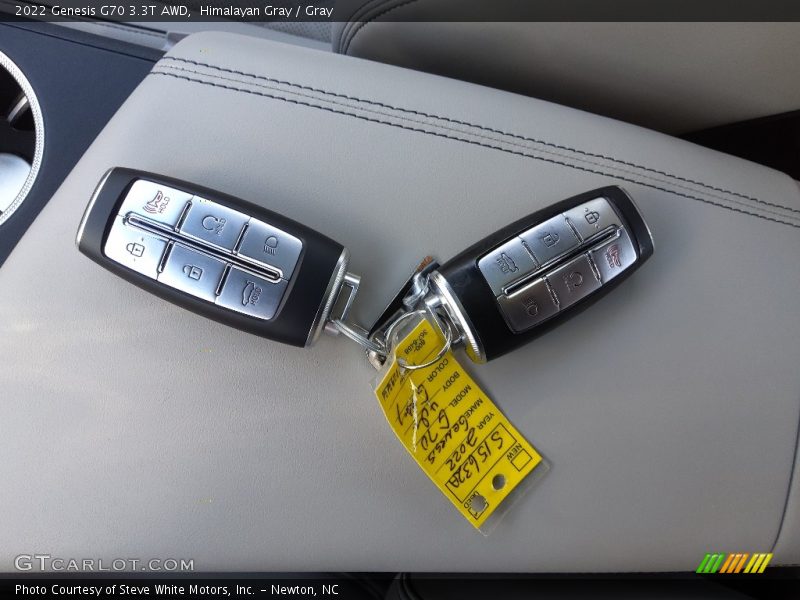 Keys of 2022 G70 3.3T AWD