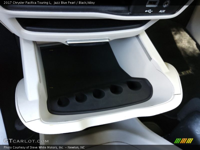 Jazz Blue Pearl / Black/Alloy 2017 Chrysler Pacifica Touring L