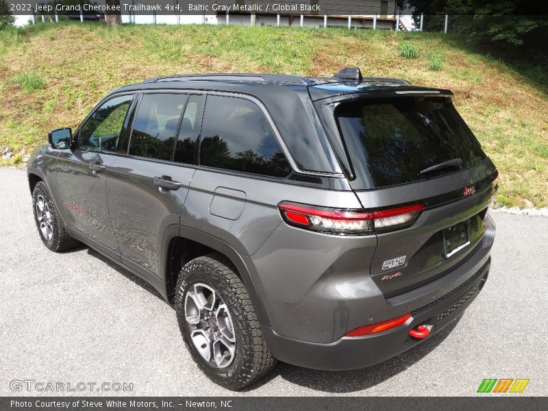 Baltic Gray Metallic / Global Black 2022 Jeep Grand Cherokee Trailhawk 4x4
