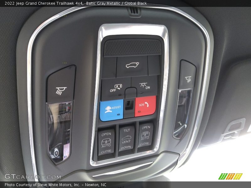 Baltic Gray Metallic / Global Black 2022 Jeep Grand Cherokee Trailhawk 4x4