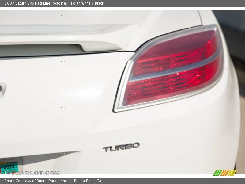 Polar White / Black 2007 Saturn Sky Red Line Roadster