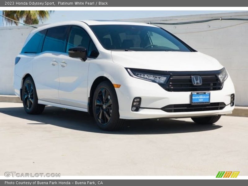 Front 3/4 View of 2023 Odyssey Sport