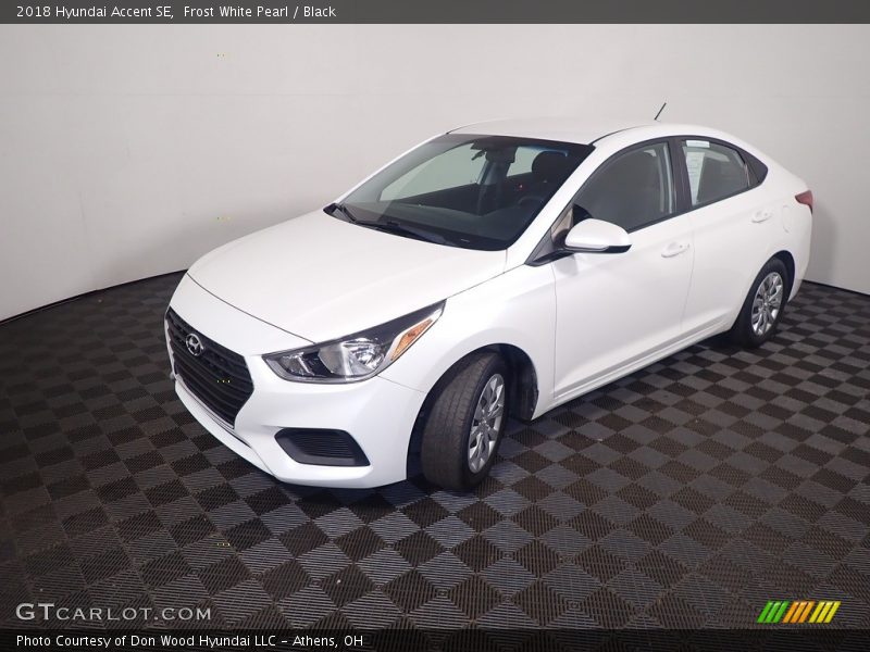 Frost White Pearl / Black 2018 Hyundai Accent SE