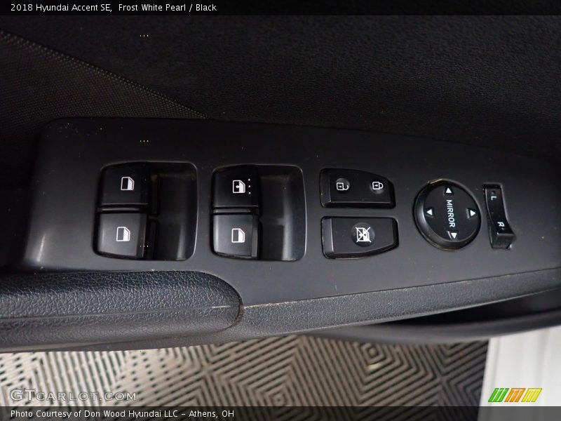 Frost White Pearl / Black 2018 Hyundai Accent SE