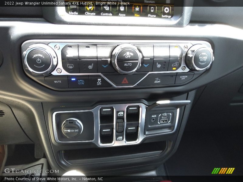 Bright White / Black 2022 Jeep Wrangler Unlimited Sahara 4XE Hybrid