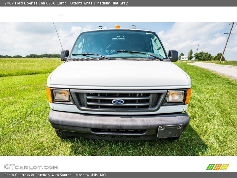 Oxford White / Medium Flint Grey 2007 Ford E Series Van E250 Cargo