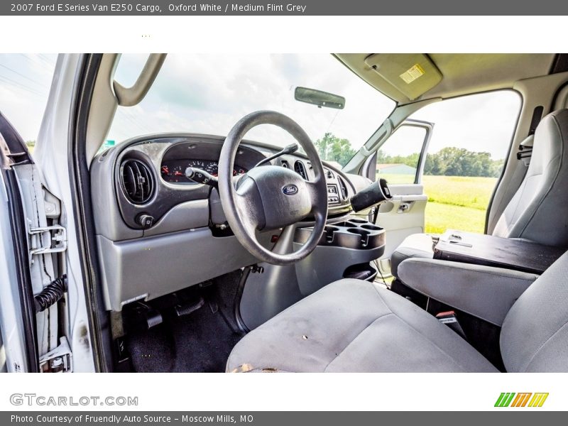 Oxford White / Medium Flint Grey 2007 Ford E Series Van E250 Cargo