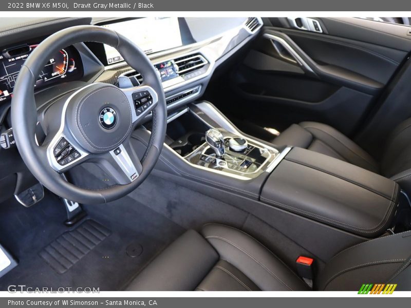 Front Seat of 2022 X6 M50i