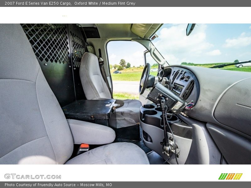 Oxford White / Medium Flint Grey 2007 Ford E Series Van E250 Cargo