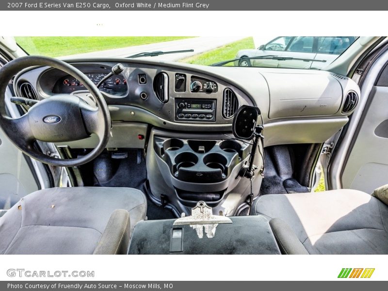Oxford White / Medium Flint Grey 2007 Ford E Series Van E250 Cargo