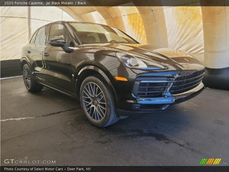 Jet Black Metallic / Black 2020 Porsche Cayenne