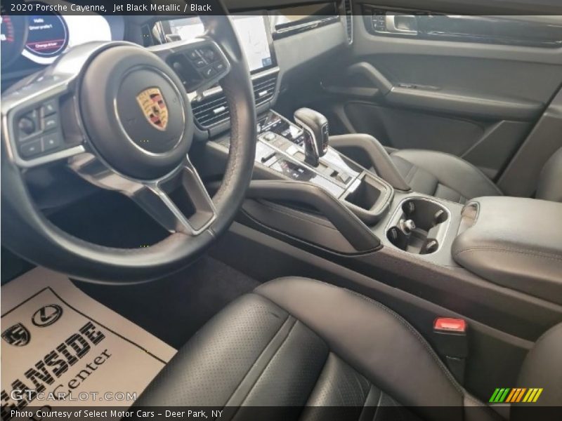 Jet Black Metallic / Black 2020 Porsche Cayenne