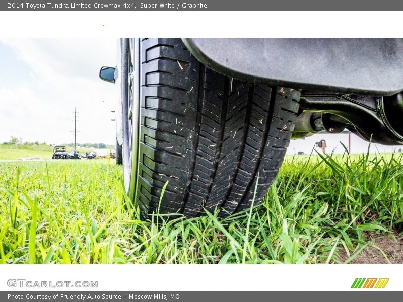 Super White / Graphite 2014 Toyota Tundra Limited Crewmax 4x4