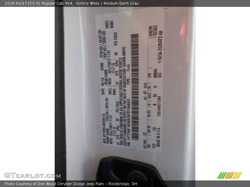 Oxford White / Medium Earth Gray 2016 Ford F150 XL Regular Cab 4x4