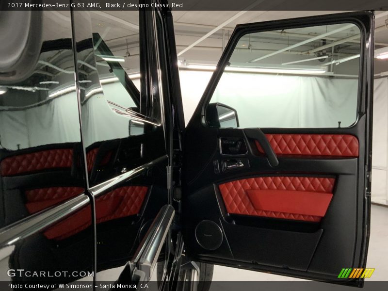 Black / designo Classic Red 2017 Mercedes-Benz G 63 AMG