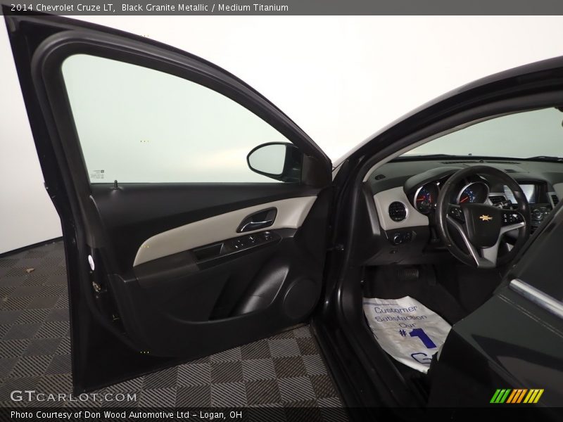 Black Granite Metallic / Medium Titanium 2014 Chevrolet Cruze LT