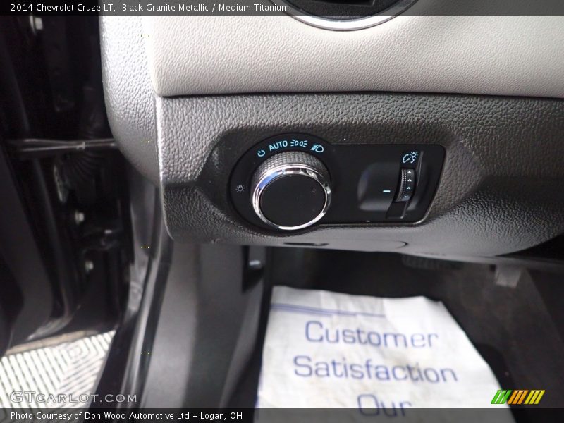 Black Granite Metallic / Medium Titanium 2014 Chevrolet Cruze LT