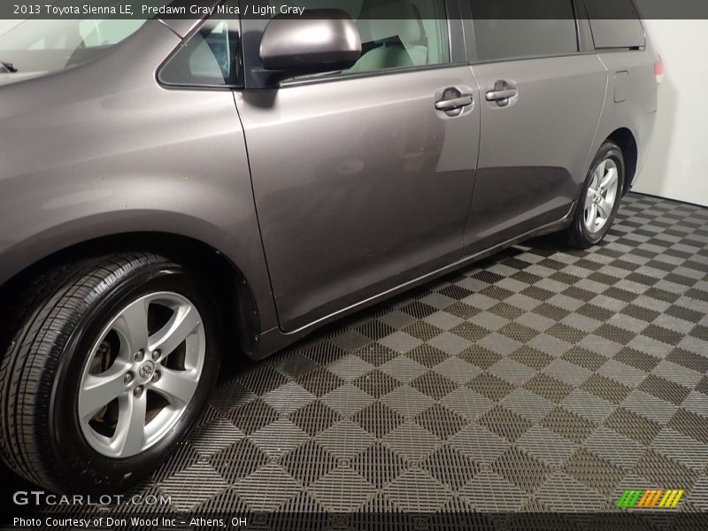 Predawn Gray Mica / Light Gray 2013 Toyota Sienna LE