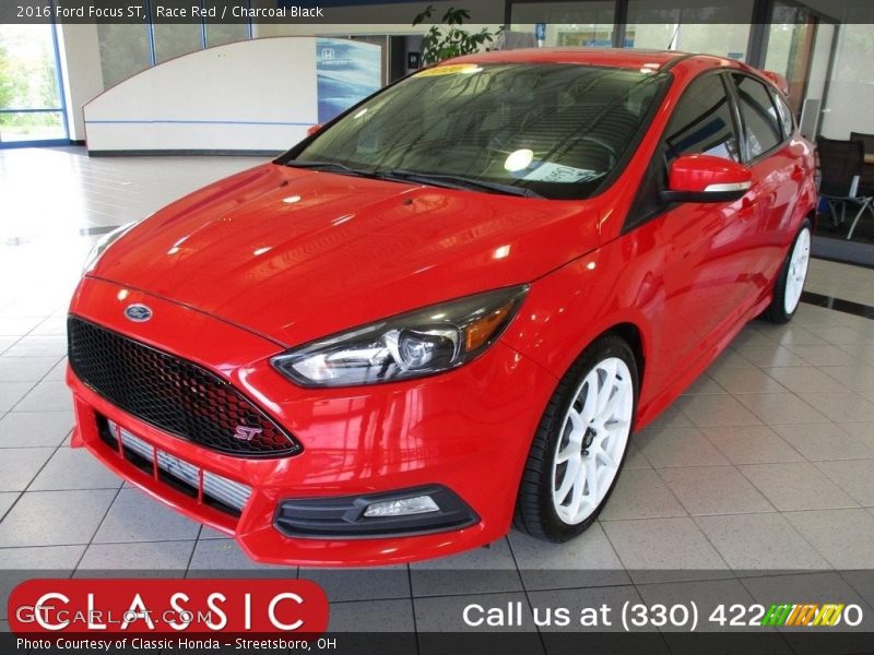 Race Red / Charcoal Black 2016 Ford Focus ST