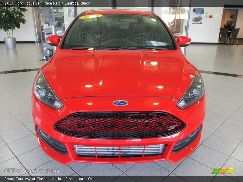 Race Red / Charcoal Black 2016 Ford Focus ST