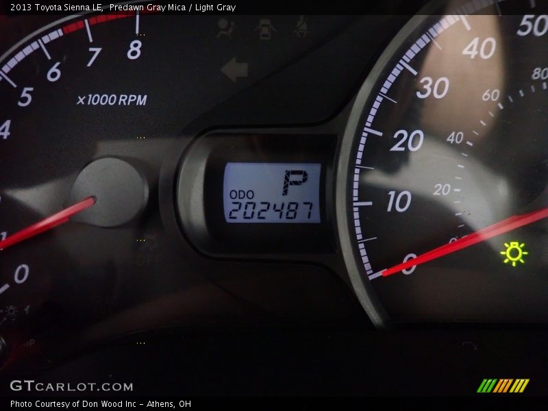 Predawn Gray Mica / Light Gray 2013 Toyota Sienna LE