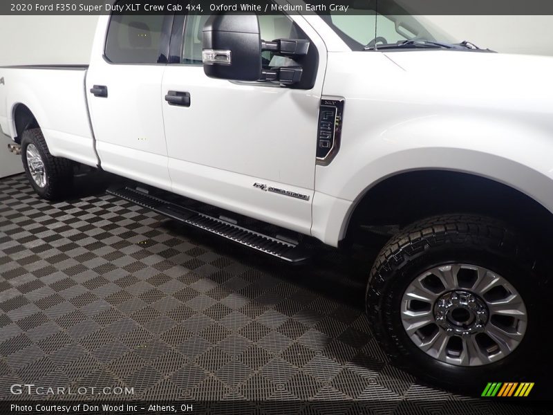Oxford White / Medium Earth Gray 2020 Ford F350 Super Duty XLT Crew Cab 4x4
