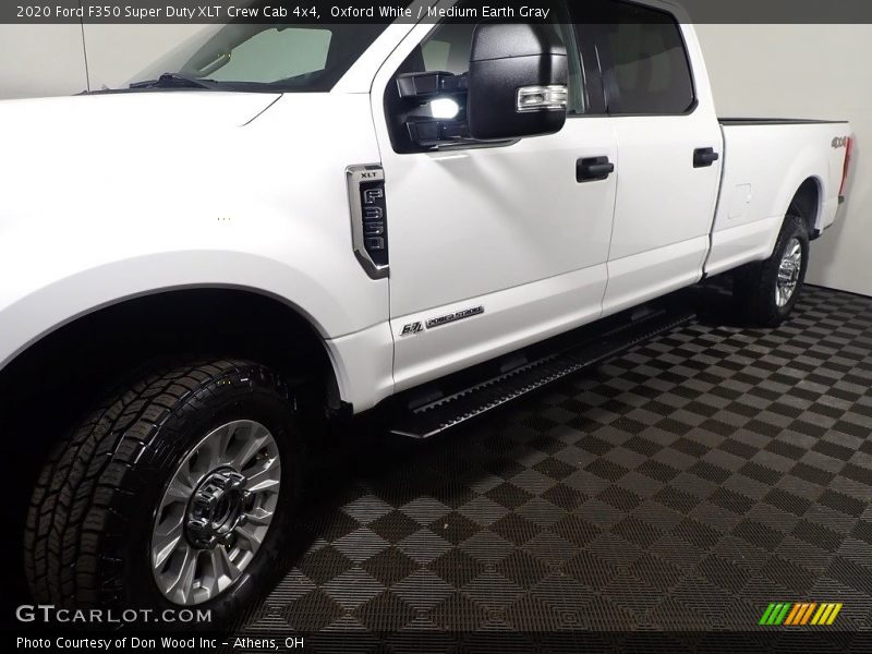 Oxford White / Medium Earth Gray 2020 Ford F350 Super Duty XLT Crew Cab 4x4