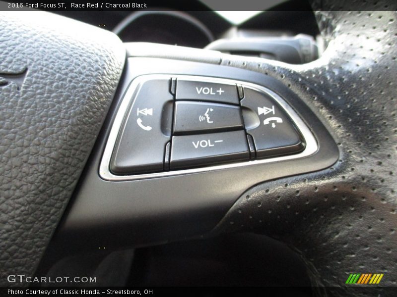 Race Red / Charcoal Black 2016 Ford Focus ST