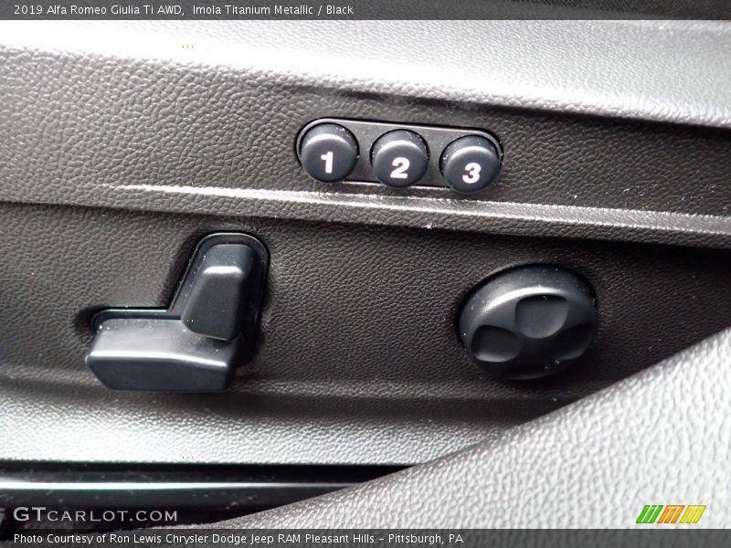 Imola Titanium Metallic / Black 2019 Alfa Romeo Giulia Ti AWD