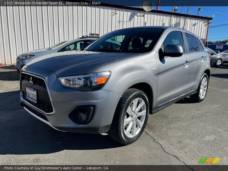 Front 3/4 View of 2015 Outlander Sport ES