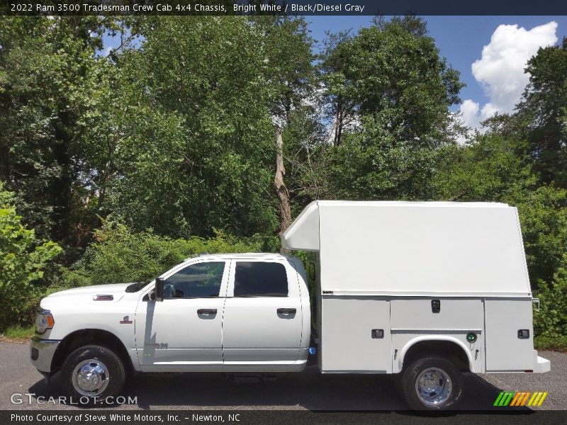 Bright White / Black/Diesel Gray 2022 Ram 3500 Tradesman Crew Cab 4x4 Chassis