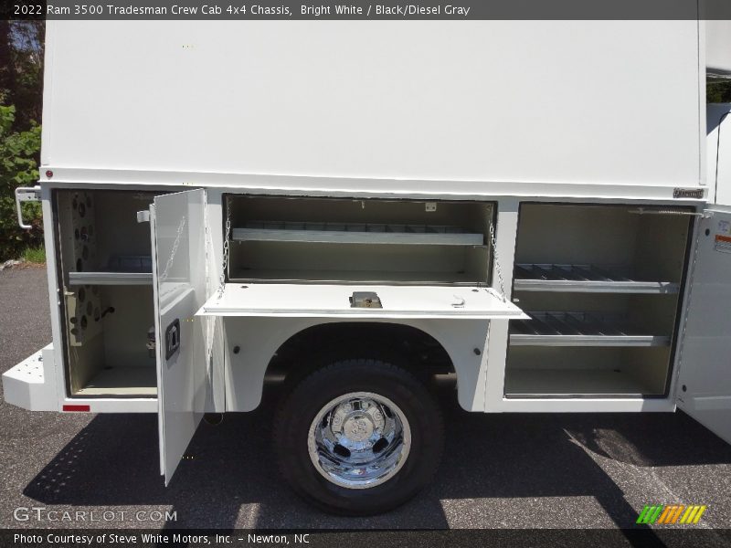 Bright White / Black/Diesel Gray 2022 Ram 3500 Tradesman Crew Cab 4x4 Chassis